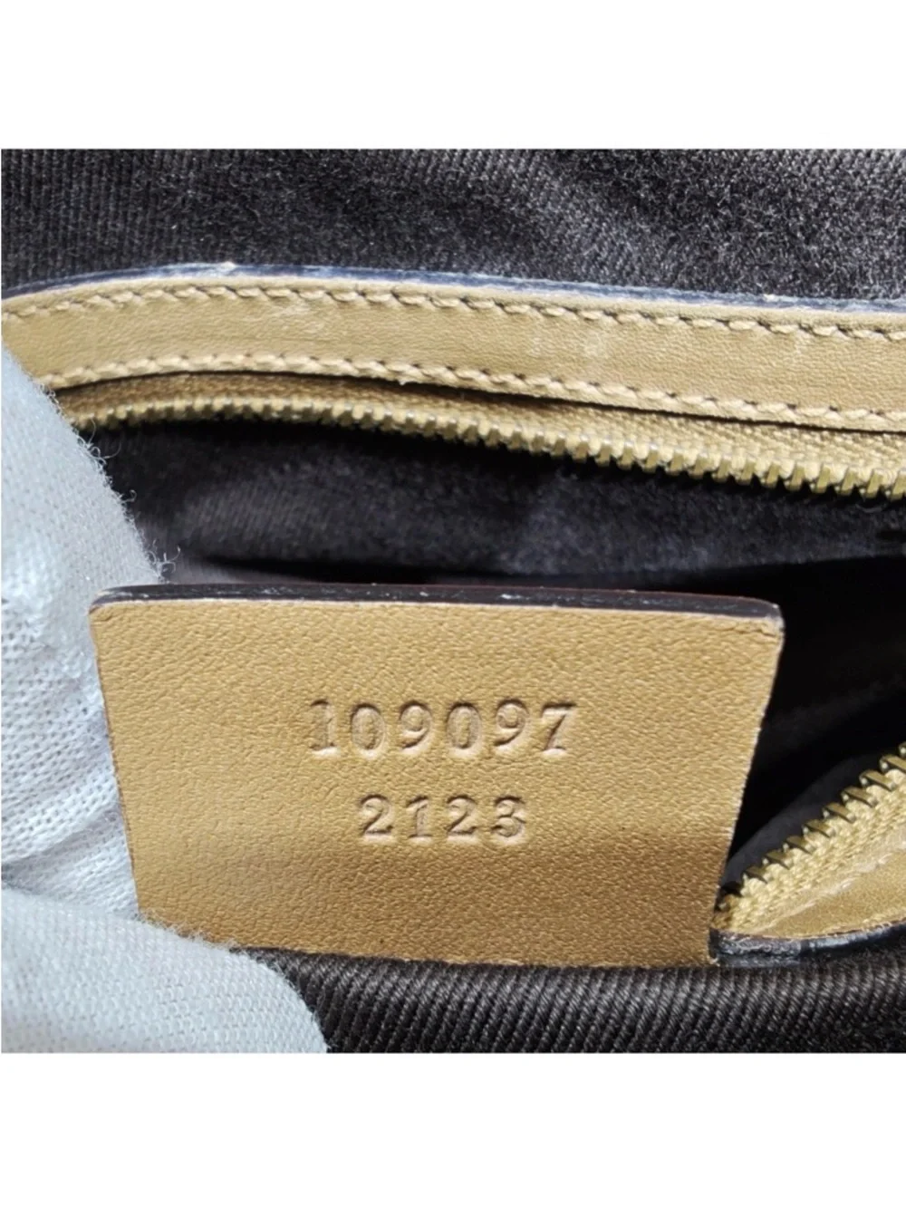 Vintage Gucci GG Canvas Braided Shoulder Bag in Very Good Condition - Picture 6 of 13